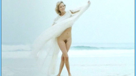 Pic: Gabrielle Lazure in La belle captive