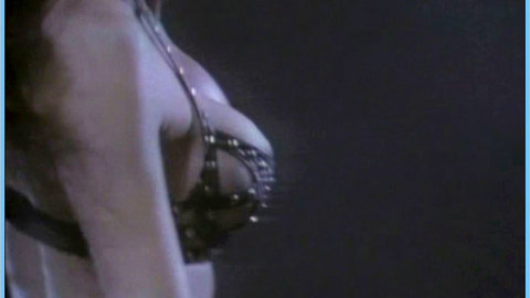 Pic: Julie Strain in Future Shock