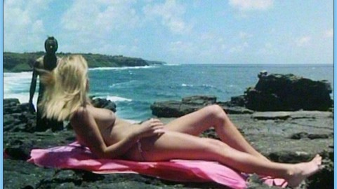 Pic: Elisa Servier in Island of 1000 Delights