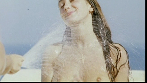 Pic: Ava Cohen-Jonathan in Un été à La Goulette