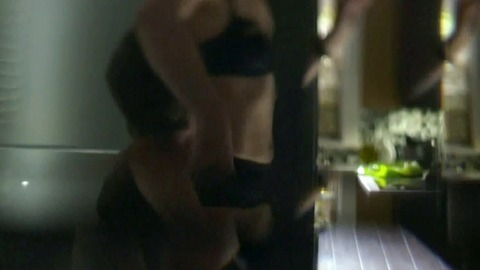 Pic: Piper Perabo in Covert Affairs