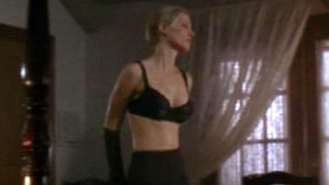 Pic: Rachel York in Terror Tract