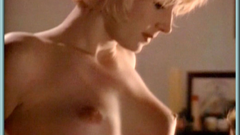 Pic: Kim Yates in Striking Resemblance