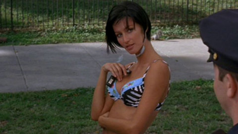 Pic: Gisele Bundchen in Taxi
