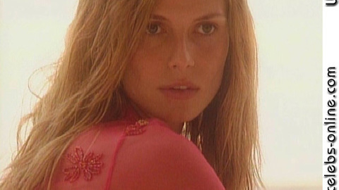Pic: Heidi Klum in Sports Illustrated: Swimsuit 2000