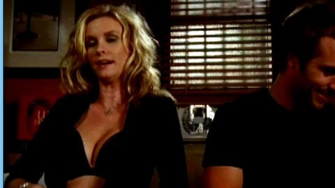 Pic: Bonnie Somerville in Kitchen Confidential