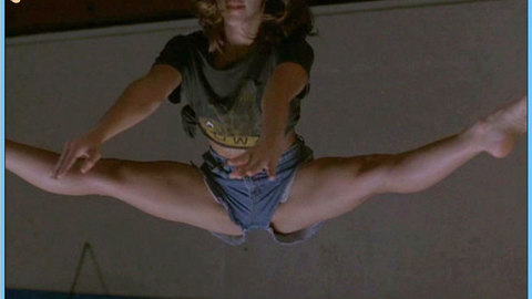 Pic: Amy Jo Johnson in Without Limits (1998)