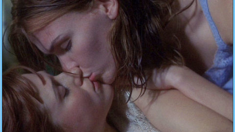 Pic: Allison Lange in Single White Female 2