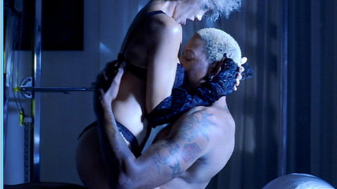 Pic: Emma Sjöberg in Simon Sez