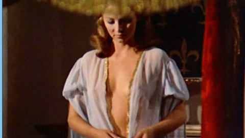 Pic: Lucretia Love in La bella Antonia, prima Monica e poi Dimonia