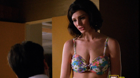 Pic: Jessica Paré in Mad Men