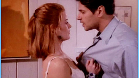 Pic: Laura Leighton in Melrose Place