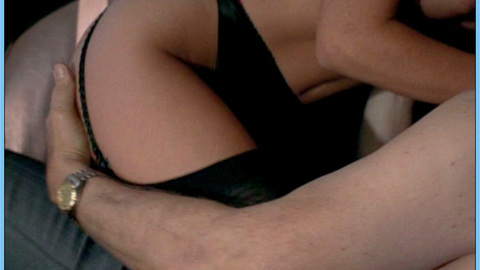 Pic: Lauren Hays in Raven