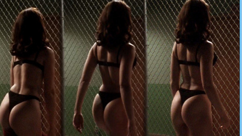 Pic: Yvonne Sciò in Layover