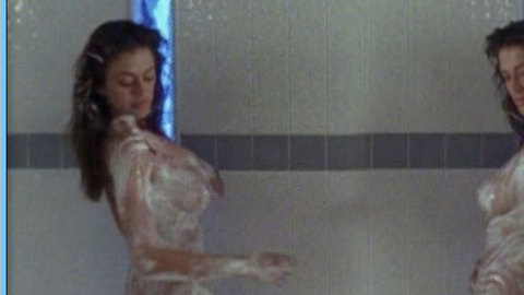 Pic: Ava Fabian in Busted