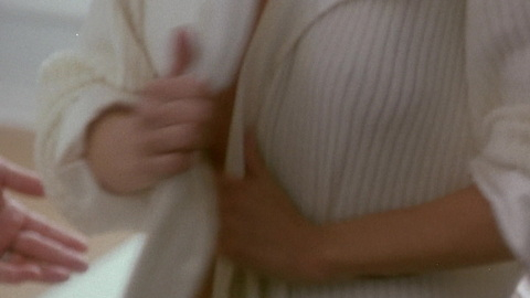 Pic: Linda Hoffman in The Dentist (1996)