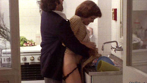 Pic: Carmen Maura in ¿Qué hace una chica como tú en un sitio como éste?