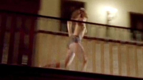 Pic: Chiara Schoras in Stan Becker - Ein Mann, ein Wort