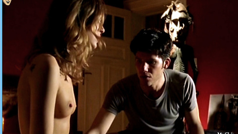 Pic: Chiara Schoras in Racheengel - Die Stimme aus dem Dunkeln