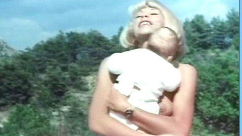 Pic: Mireille Darc in Fleur d'oseille