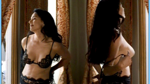 Pic: María Díaz in Extramarital