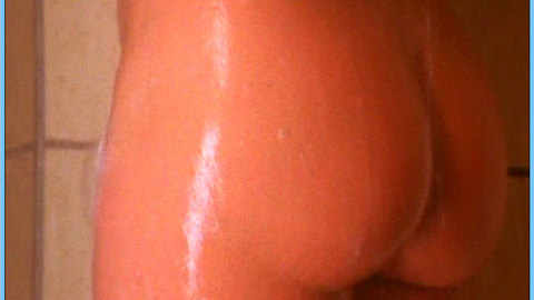 Pic: Michelle Perry in Illicit Lovers