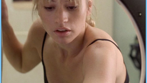 Pic: Cameron Richardson in Dorm Daze