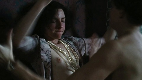 Pic: Katharina Schüttler in Simon & the Oaks (2012)