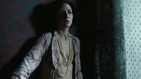 Pic: Katharina Schüttler in Simon & the Oaks (2012)