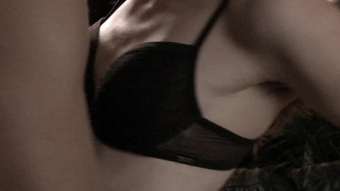 Pic: Amy Sloan in Out of Control