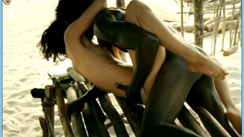 Pic: Fernanda Torres in The House of Sand