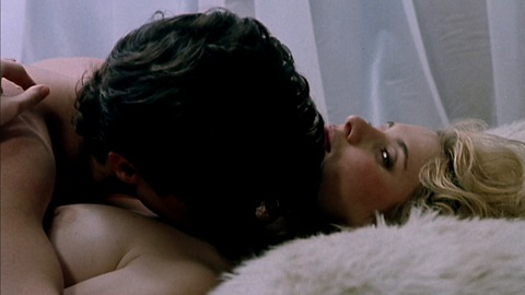 Pic: Elizabeth Kaitan in Slave Girls from Beyond Infinity