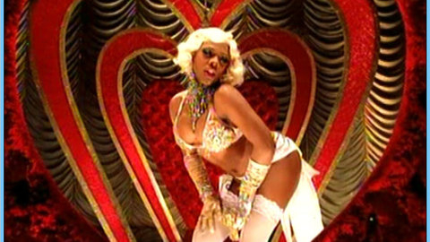 Pic: Lil' Kim in Lady Marmalade