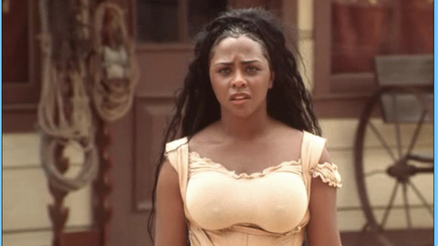 Pic: Lil' Kim in Gang of Roses