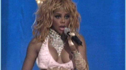 Pic: Lil' Kim in MTV Movie Awards