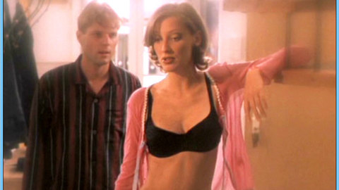 Pic: Alexandra Maria Lara in Was nicht passt, wird passend gemacht