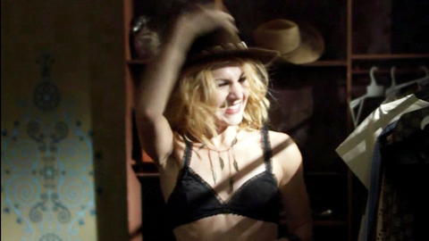 Pic: Rachel Miner in Hide