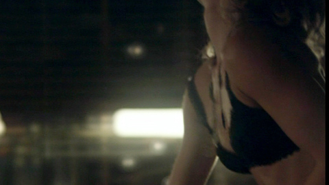 Pic: Rachel Miner in Hide