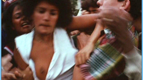 Pic: Souad Amidou in Petit Con