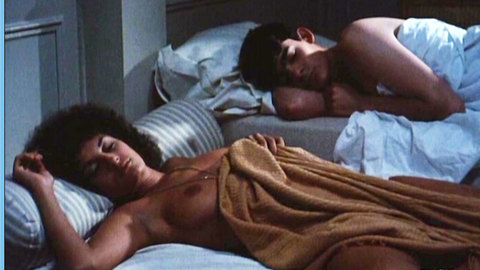 Pic: Souad Amidou in Petit Con