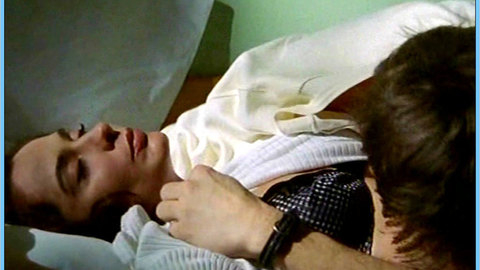 Pic: Simone Thomalla in Kinderärztin Leah - Am seidenen Faden