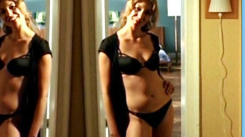 Pic: Julia Thurnau in Der Mann, den Frauen wollen