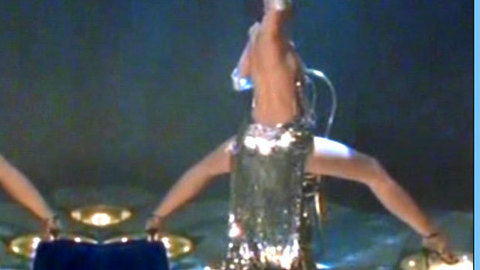 Pic: Mareike Fell in Samt und Seide