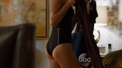 Pic: Amber Valletta in Blood & Oil