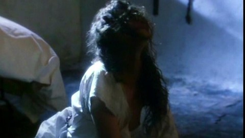 Pic: Angela Bettis in Sparrow