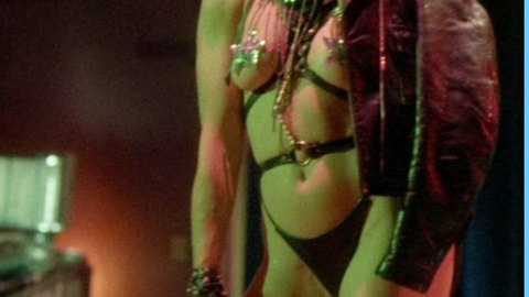 Pic: Lisa Lyon in Vamp