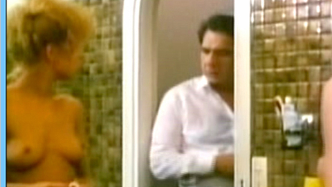 Pic: Isabelle Mergault in Vous habitez chez vos parents?