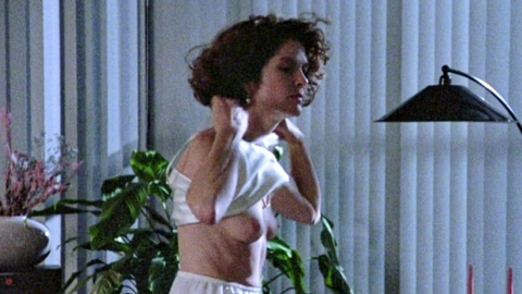 Pic: Lois Chiles in Creepshow 2