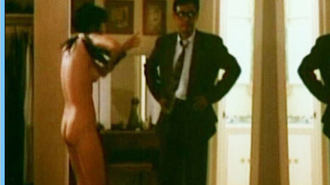 Pic: Julie Lee in Emotional Girl