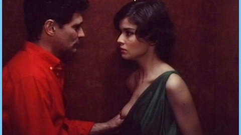 Pic: Cristina Marsillach in La gabbia